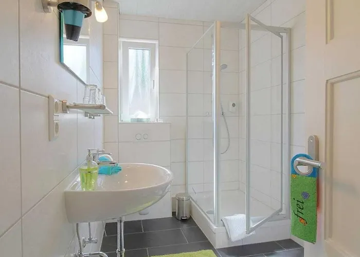 Sparrow In The House Tanneneck Holiday home *